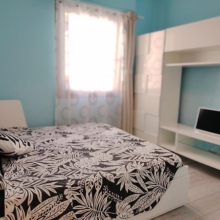 Holiday House Savona Exterior photo