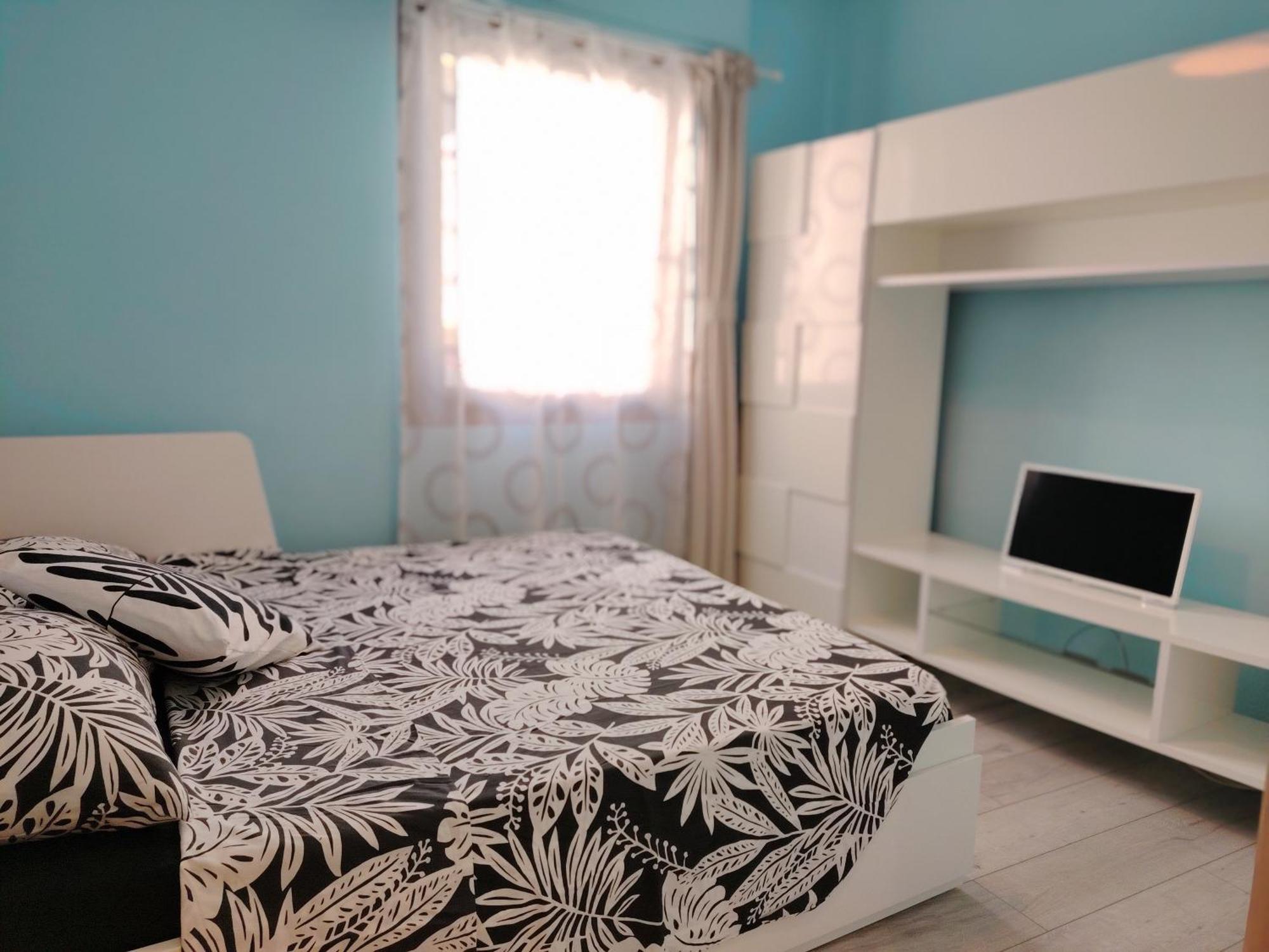 Holiday House Savona Exterior photo